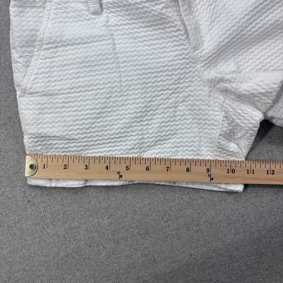 Lilly Pulitzer Callahan Shorts Womens 2 White Textured Cotton Resort Preppy - Picture 2 of 10